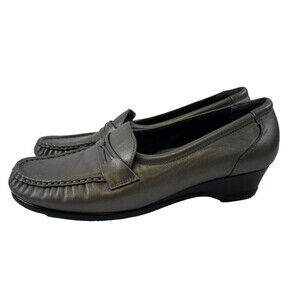 SAS Easier Slip On Loafer Pewter Leather Silver Metallic Wedge Womens Size 8.5 M
